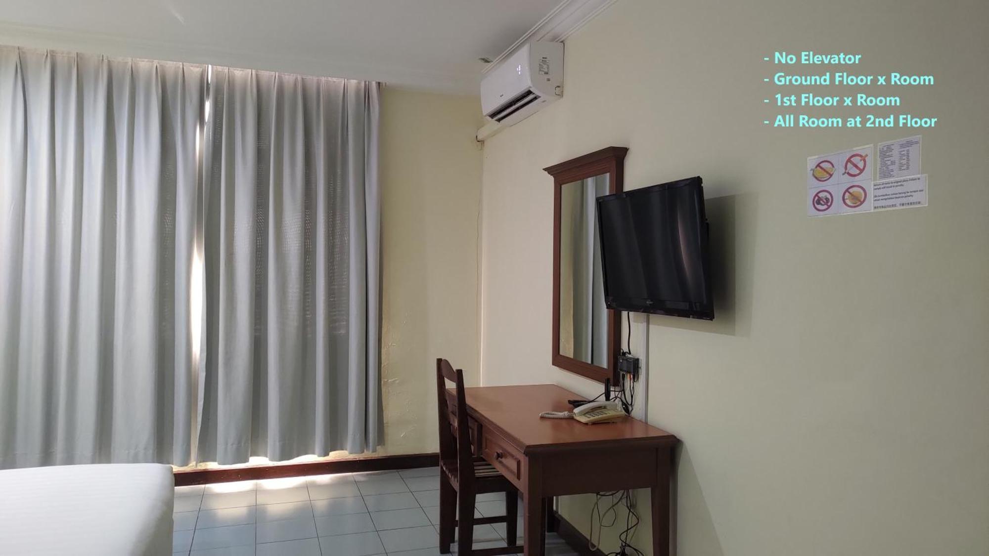 The Upper Deck Hotel Kudat Bagian luar foto