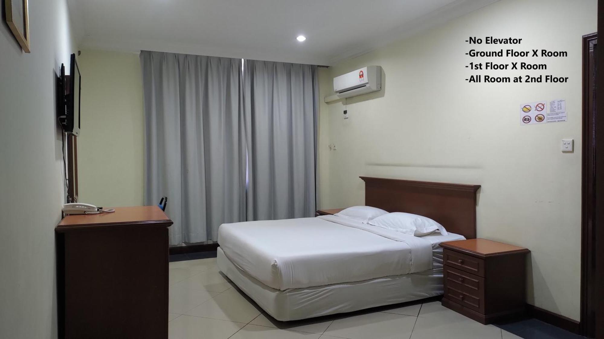 The Upper Deck Hotel Kudat Bagian luar foto