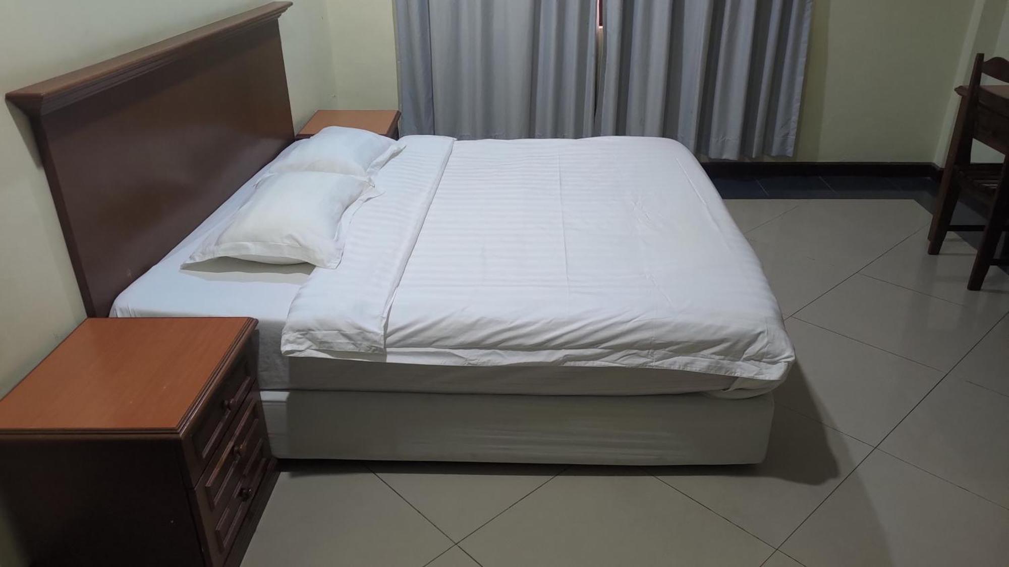 The Upper Deck Hotel Kudat Bagian luar foto