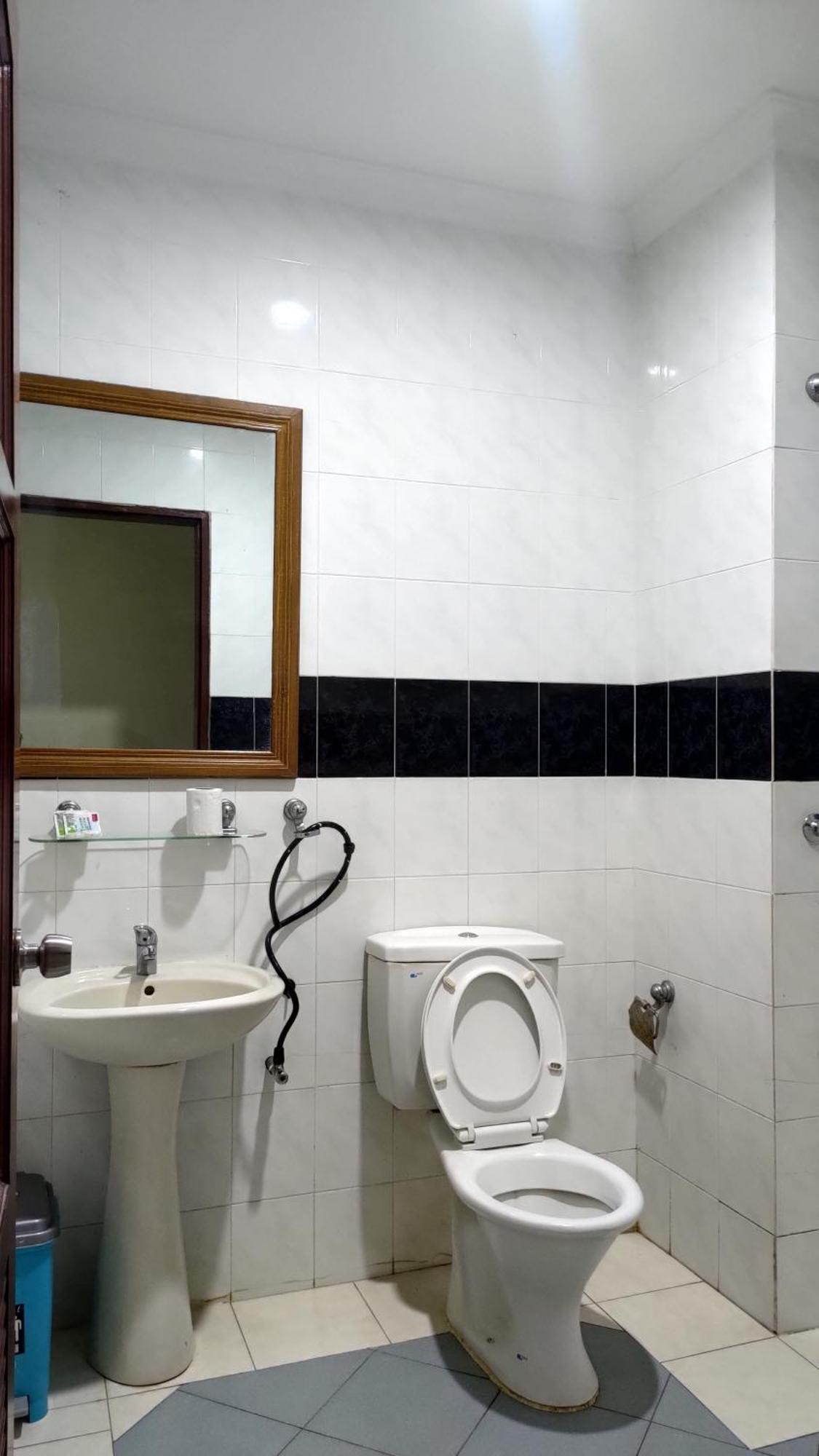 The Upper Deck Hotel Kudat Bagian luar foto